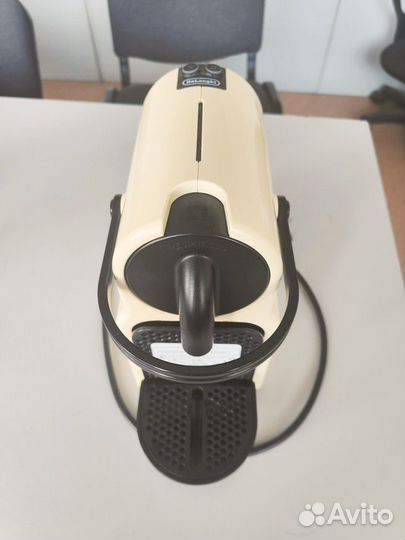 DeLonghi Капсульная кофемашина EN80.CW