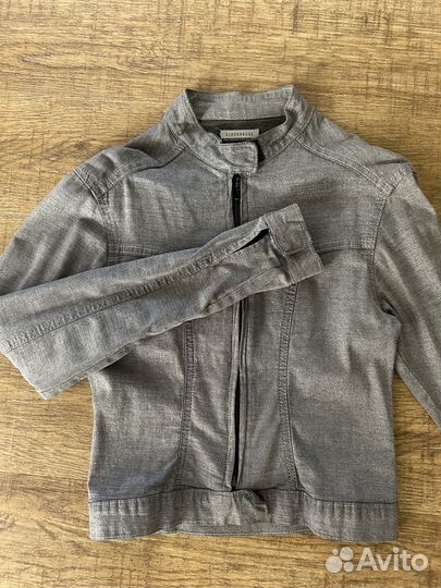 Джинсовая куртка женская