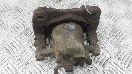 Суппорт тормозной задний правый toyota RAV 4 ZSA3