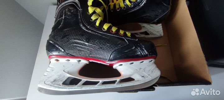 Хоккейные коньки bauer