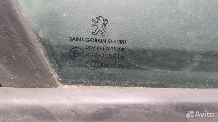 Дверь правая передняя Peugeot 308, 2009