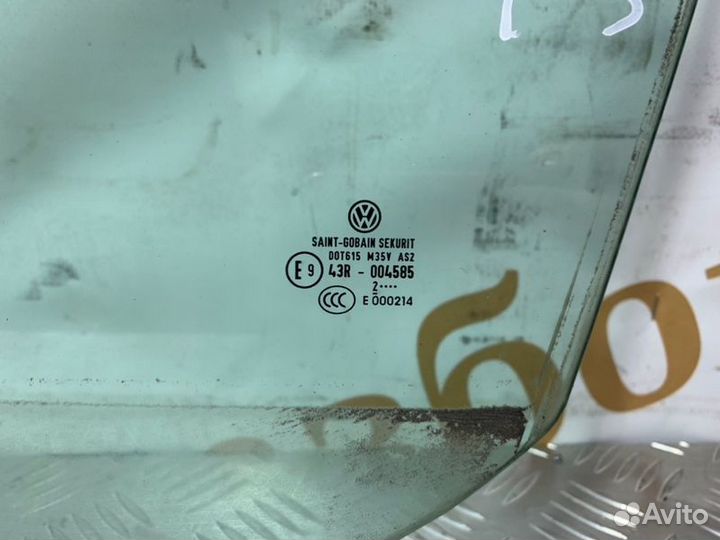 Стекло двери переднее левое Volkswagen Jetta 6 162
