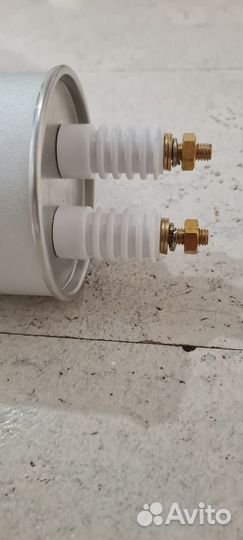 Конденсатор в25834d6686k004 (мкх-68мкФ-900В)