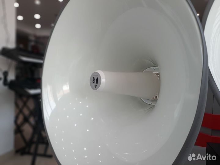 Комплект рупорных громкоговорителей TOA