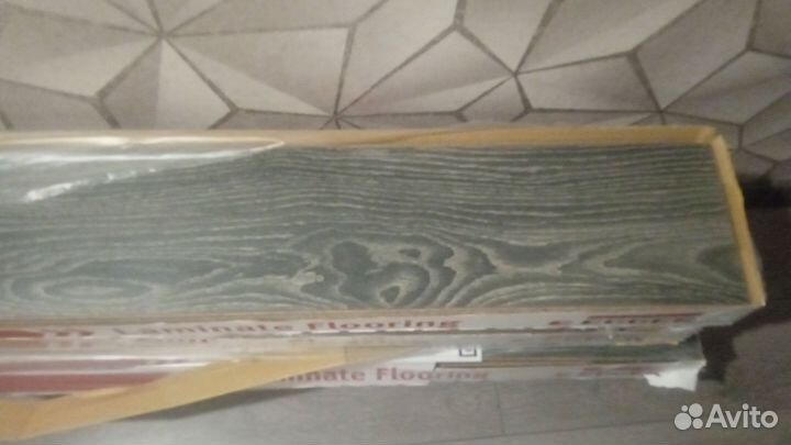 Ламинат новый
