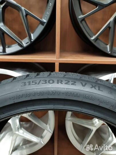 Continental WinterContact TS 860 S 285/35 R22 и 315/30 R22 107V