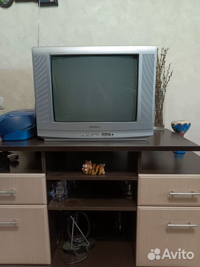 Телевизор