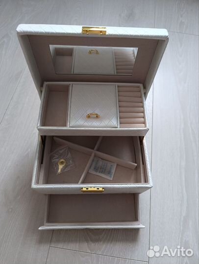 Ларец для хранения украшений