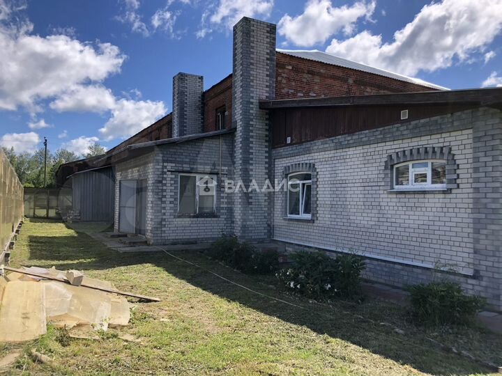 Продам здание, 1200 м²