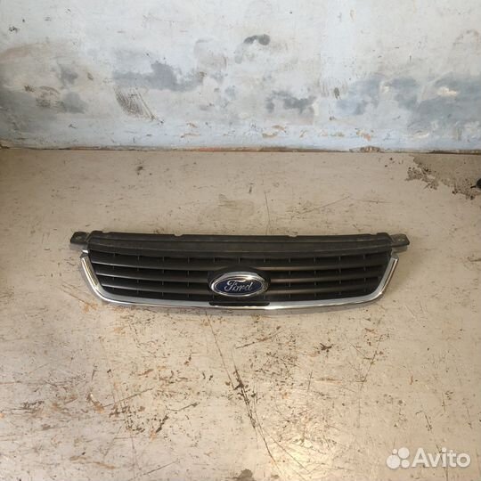 Решетка радиатора Ford Kuga Форд Куга