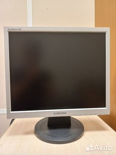 Монитор Samsung 17'' syncmaster 720n