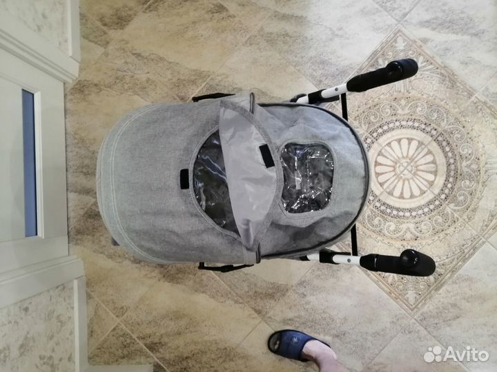 Прогулочная коляска трость