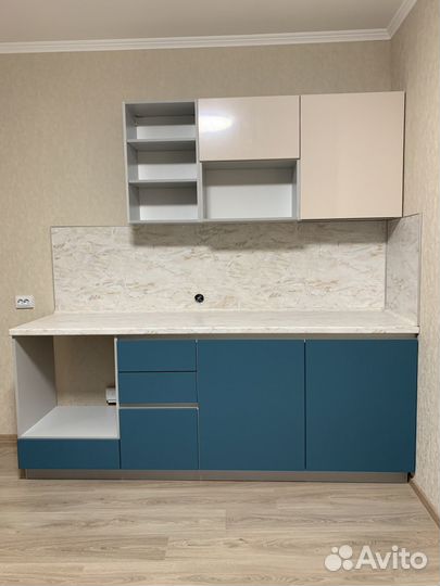 Кухонный гарнитур. Кухня без ручек ксп:26031