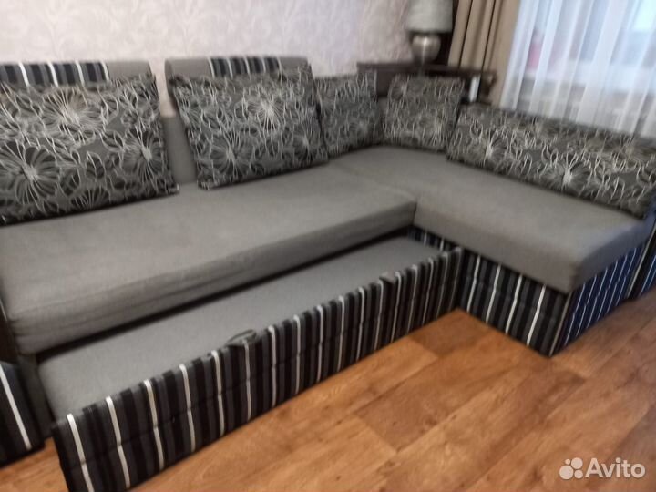 Угловой диван