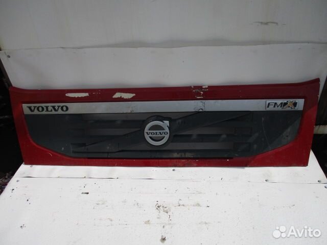 Решетка радиатора Volvo 21393486