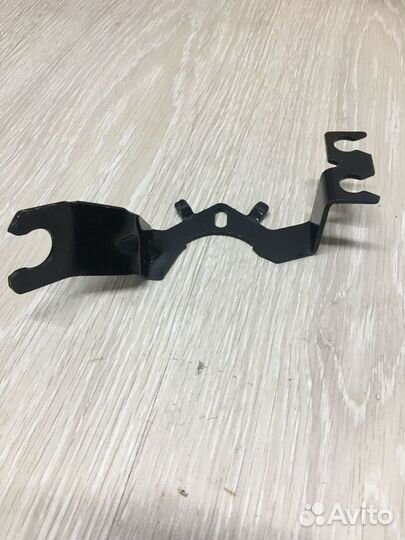 Кронштейн крепление тормозного шланга Renault flue