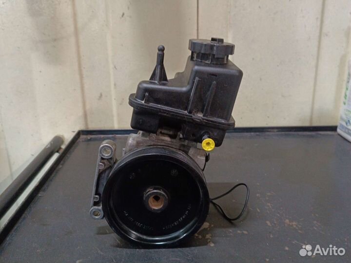 Насос гидравлический усилитель руля