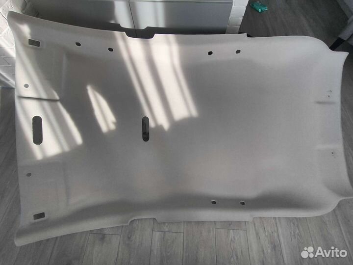 Обшивка потолка Nissan Note E-power