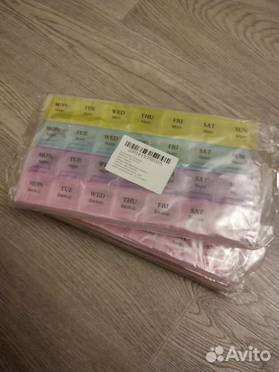 Таблетница на 28 ячеек