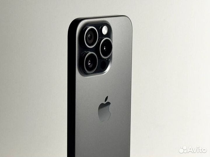 iPhone 15 Pro 256 Гб, Black Titanium (eSIM)