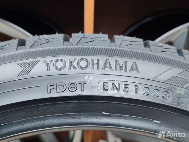 Yokohama Ice Guard IG60 245/40 R19