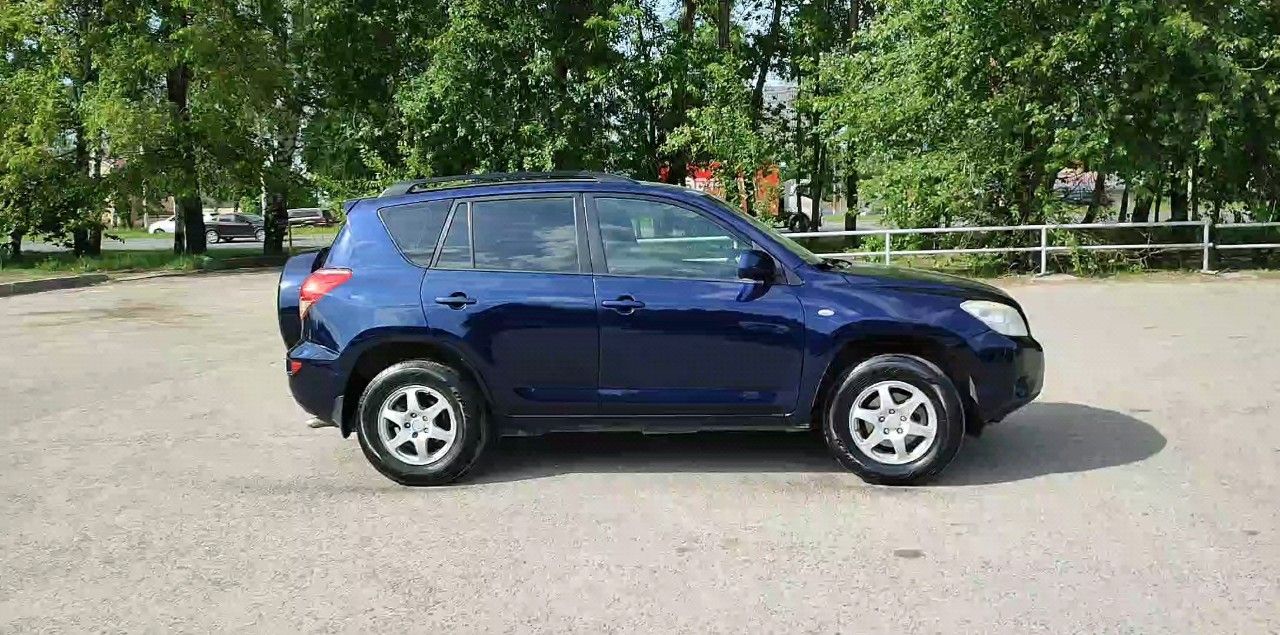 Toyota RAV4: фото владельца
