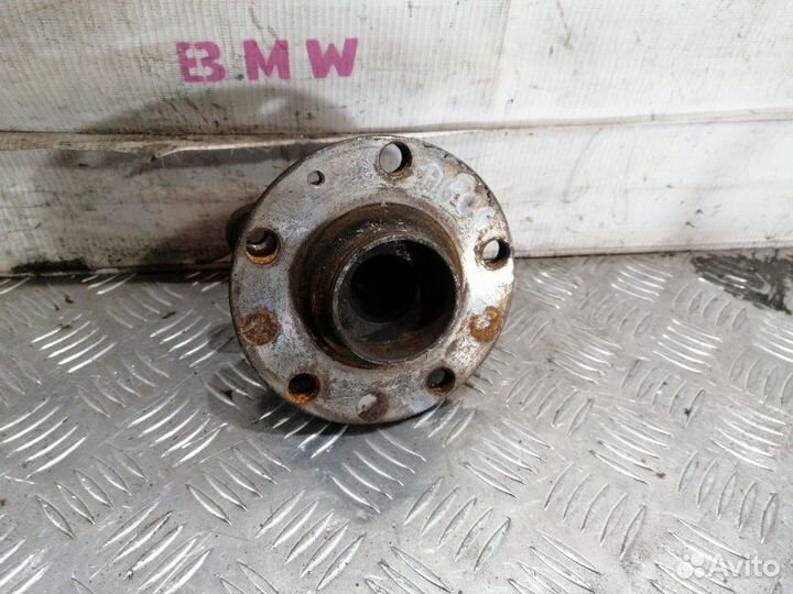 Ступица передняя левая Audi A6 C6 BDW 2005