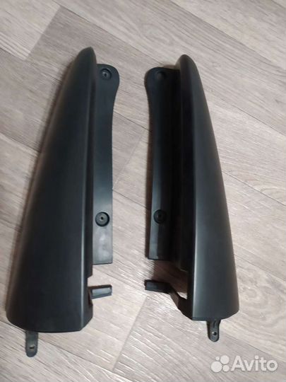 Накладки на задние стойки Ларгус