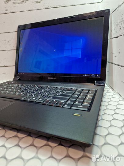 Офисный Lenovo 15,6' intel/4gb/250gb