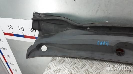 Накладка декоративная (жабо, дождевик) toyota coro