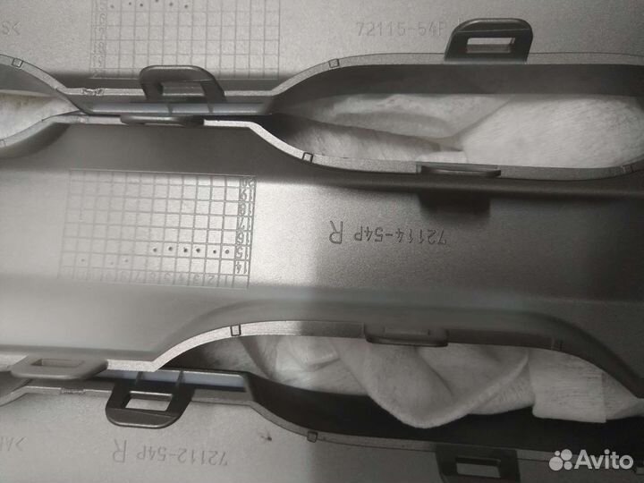 Накладки решетки радиатора Suzuki Vitara