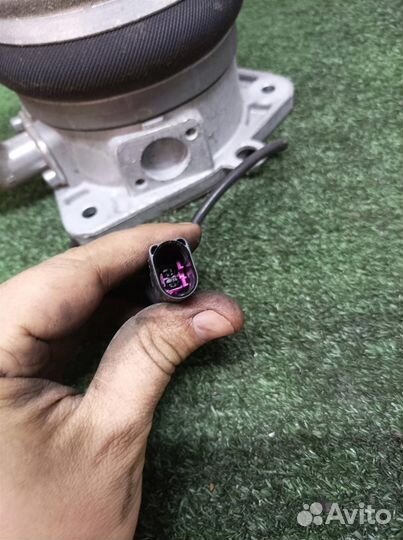 Амортизатор задний правый пневматический Audi Aud