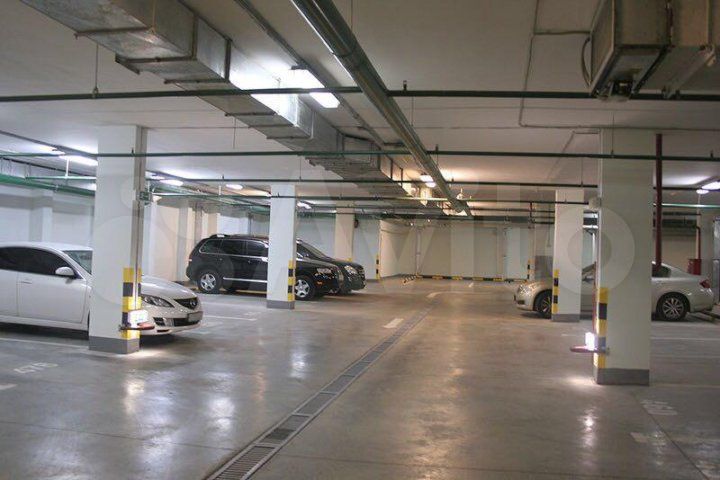 Машиноместо, 17 м²