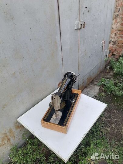 Швейная машинка подольская ручная