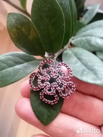 Брошь чешский гранат новая