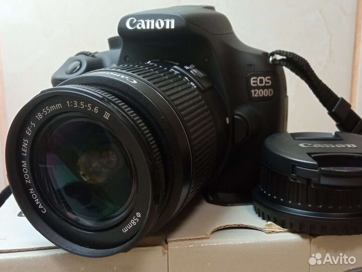 Canon EOS 1200D