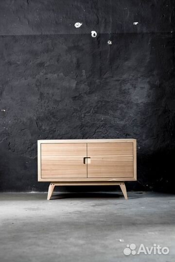 Тумбочка прикроватная