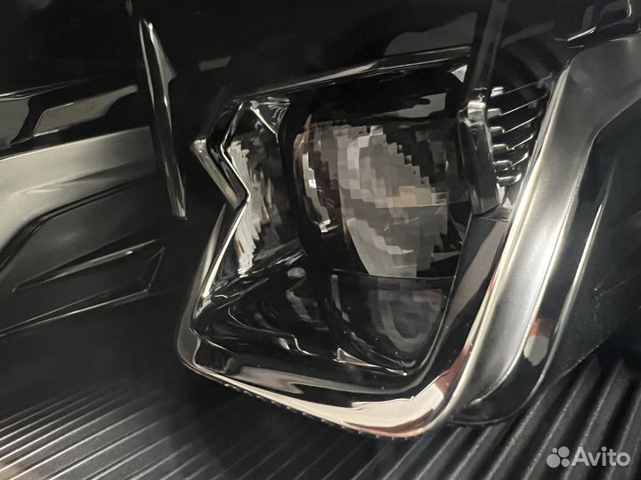 Фара передняя на zeekr 001