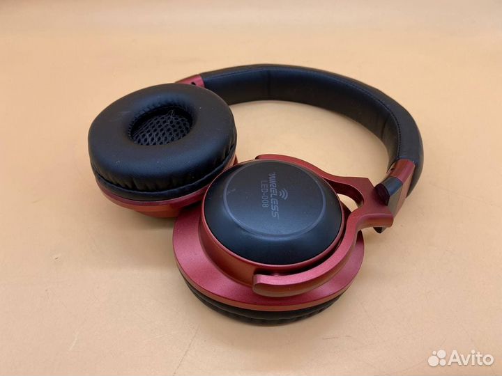 831670 Bluetooth-наушники