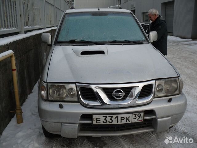Решетка радиатора Nissan terrano 2