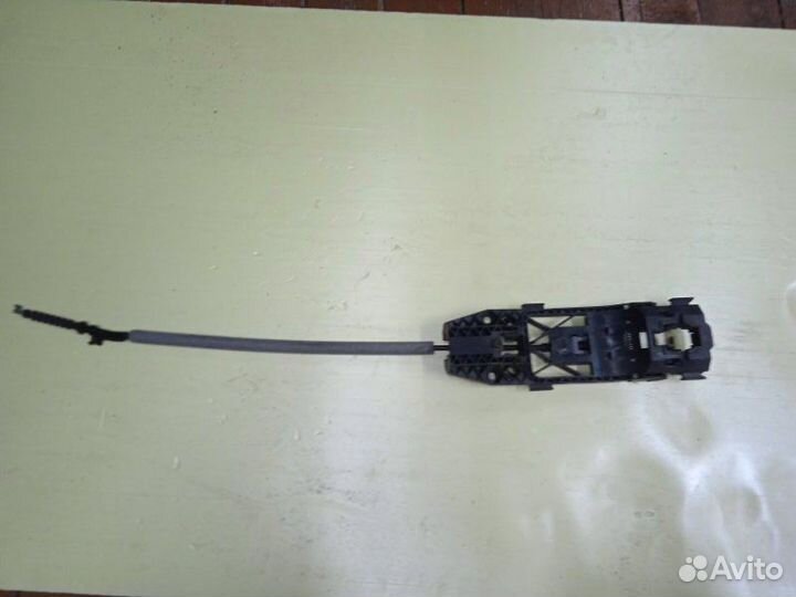 Кронштейн (корпус, держатель) ручки двери задний