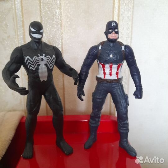 Фигурки Капитана Америки и Венума.торг уместен