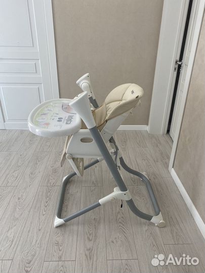 Универсальное детское кресло babyton