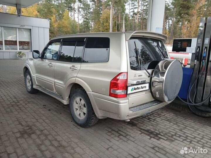 Mitsubishi Pajero 3.0 AT, 2003, 218 000 км