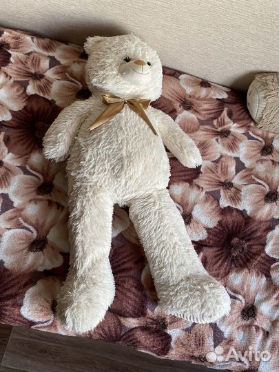 Плюшевый медведь