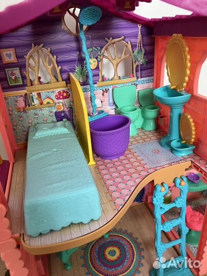 Домик с аксессуарами и куклами Enchantimals