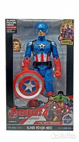 Супергерой Капитан Америка из фильма Мстители