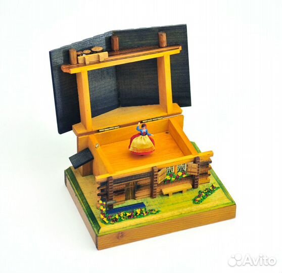 1966г reuge Музыкальный Домик Шкатулка с балериной