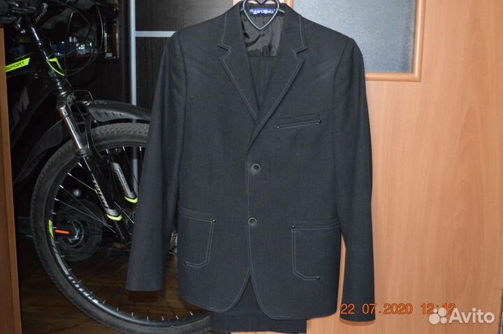 Школьный костюм на мальчика 140