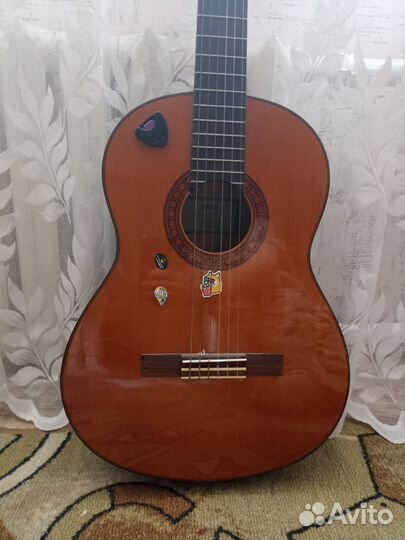 Классическая гитара бу